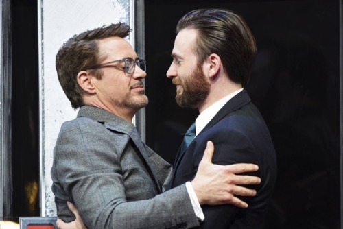 bestofevansdowney:I miss them so much.