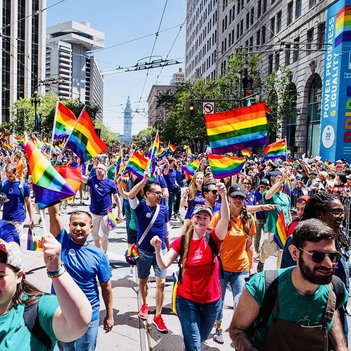 Gay pride pardae