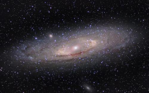 startlingspace:Our closest neighbouring galaxy, the Andromeda...