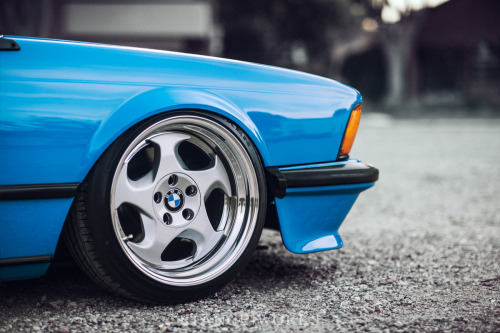 stanceworks:StanceWorks - Bavarian Blues - BMW E24