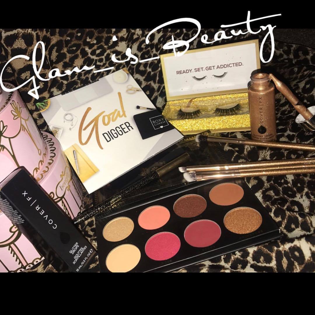 Untitled — This is the amazing box from Boxycharm November!...