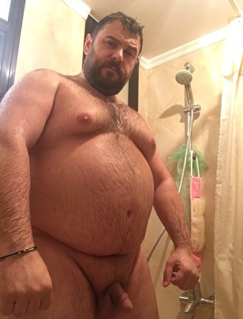 baloo3333:He turns me on. Want every part of his body