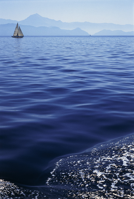 mediterannean sea mediterranean mer sea boat blue original phtotographers photographers on tumblr artist on tumblr