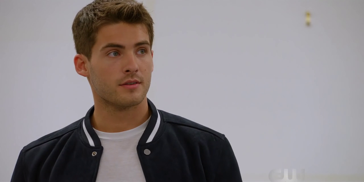 Some Screen Caps Of Cody Christian As Asher Adams.