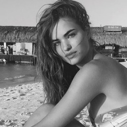 Cleavage Francesca Brambilla nudes (97 images) Sideboobs, iCloud, cleavage