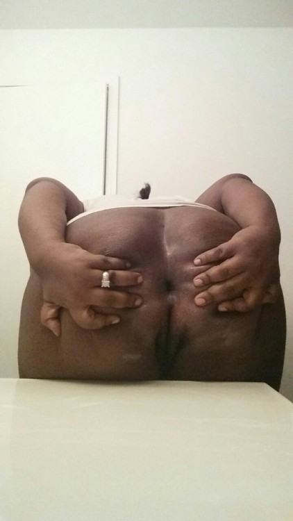 Black Super Sized Asses NSFW 18+ and Over!