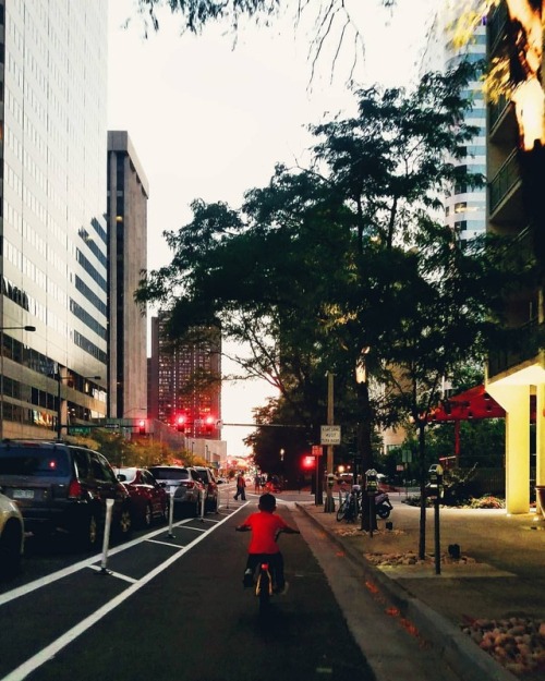 Downtown.#denco #denver #colorado #downtown #ride #bike...