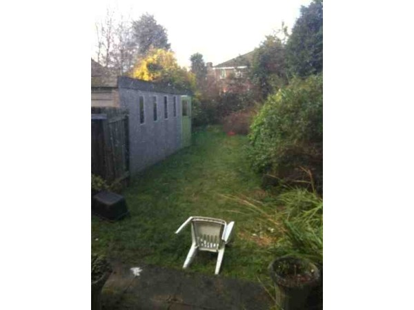 Terrible Real Estate Agent Photographs The Garden Chair Of
