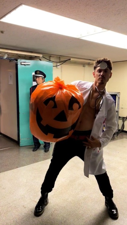 bryan tanaka abs dancer instagram halloween