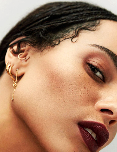 dakjohnsons:Zoë Kravitz photographed by Nagi Sakai for ELLE...