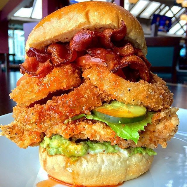 Yummy Foooooood - Fried Chicken Burger with Bacon, Onion Rings