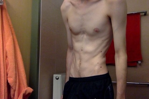 cigarettes-and-collarbones:✖️Requested: Male Thinspo, Requests...