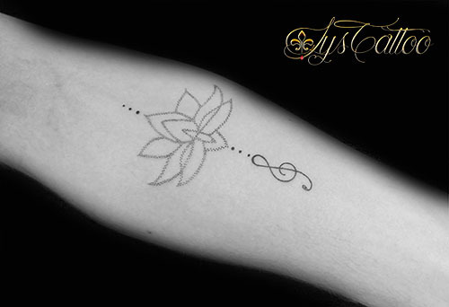 Lys Tattoo Tatouage Avant Bras Femme Fleur De Lotus En