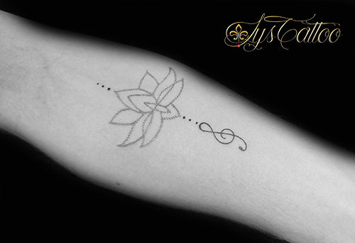 Tatouage Fleur De Lotus Pour Femme 55 Motifs Lotus Et Leur