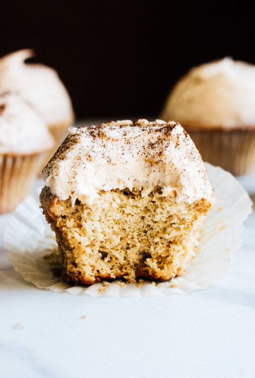 ugly–cupcakes:SPICE CUPCAKES WITH CHAI FROSTING