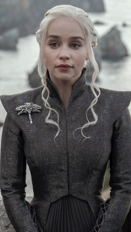 Daenerys Targaryen Wallpaper Explore Tumblr Posts And Blogs Tumgir