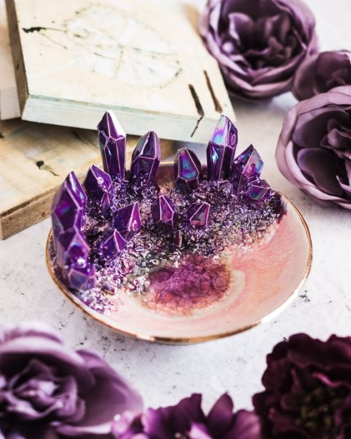 spookyfoxfashion:Handmade Crystal Ceramics...