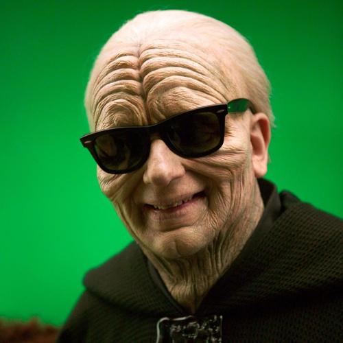 bigprettygothgf:bigprettygothgf:sheev palpatine...