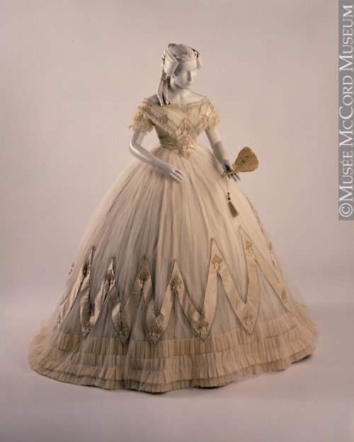 1860s 19th century dress women