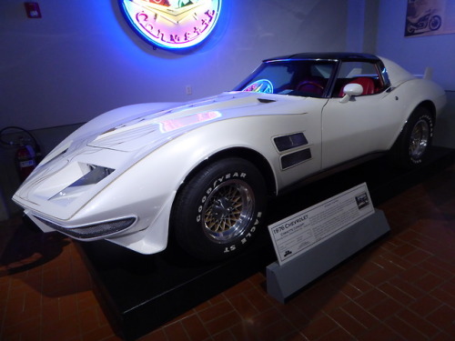 fromcruise-instoconcours:This 1976 Corvette, dubbed “Great...