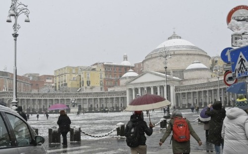 bucciluigi:Napoli sotto la neve - 27/03/2018