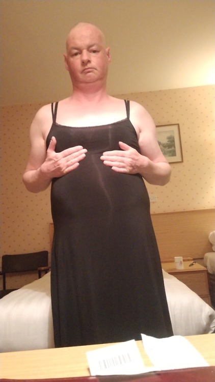 sissy-robert-exposed:sissyfaggotroberta:Robert Jessop...