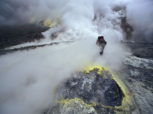 excdus:Mutnovsky Volcano, KamchatkaCarsten Peter