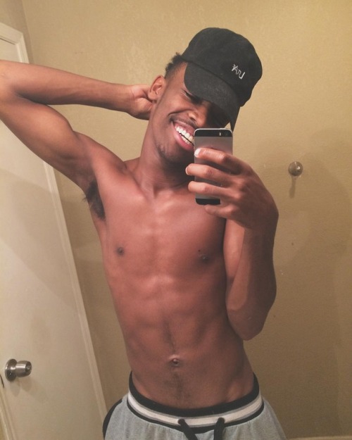 idolizejay:blckboyblog:x.kbeeSnapchat - blackboyblogAdd...