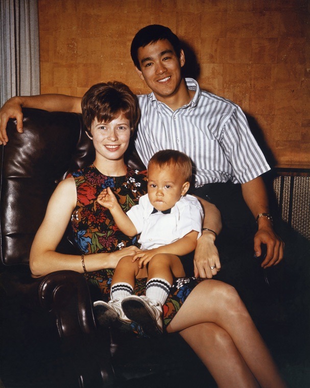 Diggin For Gold � sixtiescircus Bruce Lee with his wife Linda...