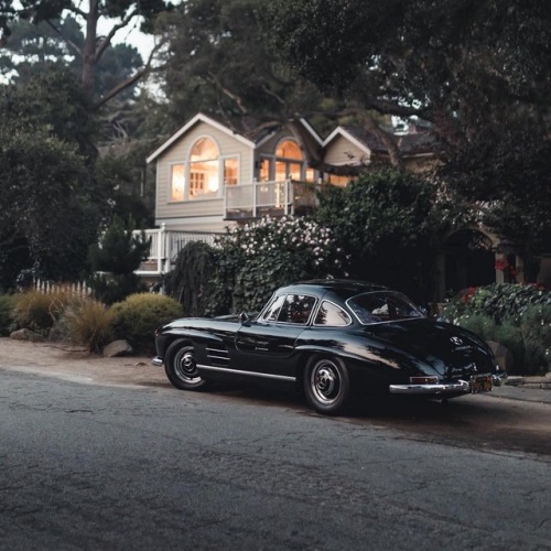 drivingbenzes:Mercedes-Benz 300SL (Instagram @ns_images)