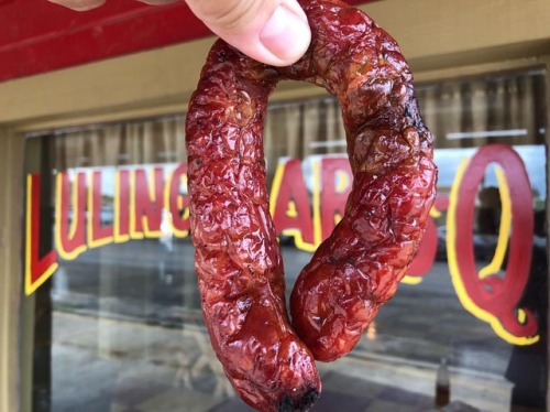 A juicy ring of #roadsausage from Luling Bar-B-Q down the street...