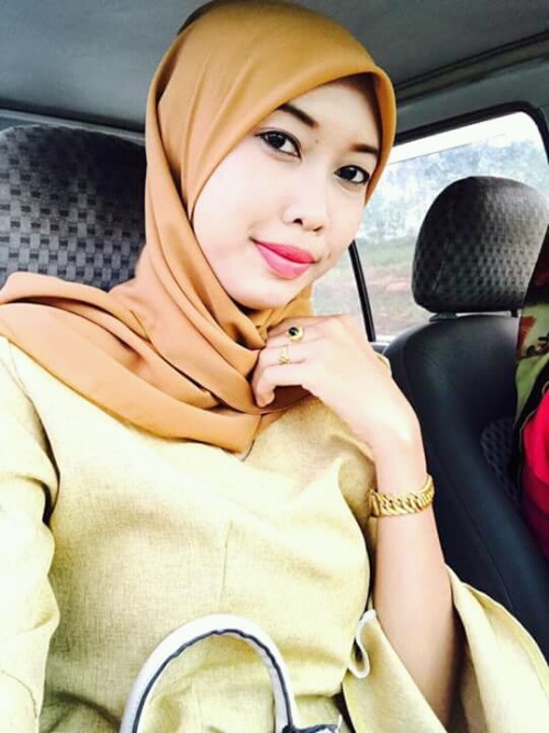 tudungmantapp:nakpepeknana:nakpepeknana:Nurul nadia tetek...