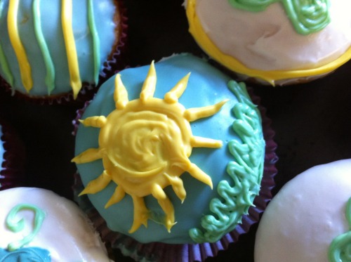 Decide To Bake And Attempted Decorate Them Sort Of Failed But I Get Credit For Trying Lol Decide To Bake And Attempted Decorate Them Sort Of Failed But I Get Credit For Trying Lol