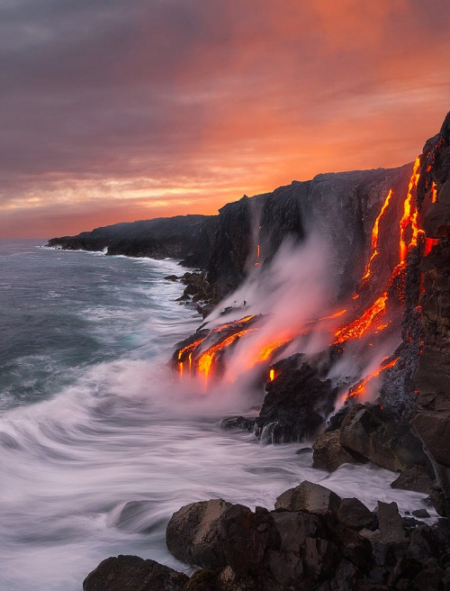 coiour-my-world:Pele’s Destination ~ Lava entry point in...