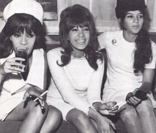 ronnie spector the big t.n.t. show