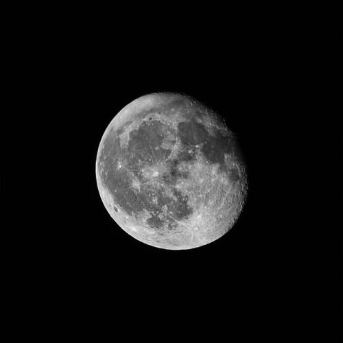 startlingspace:Moon Last Night. 27/09 – Swindon, UKMore Space...