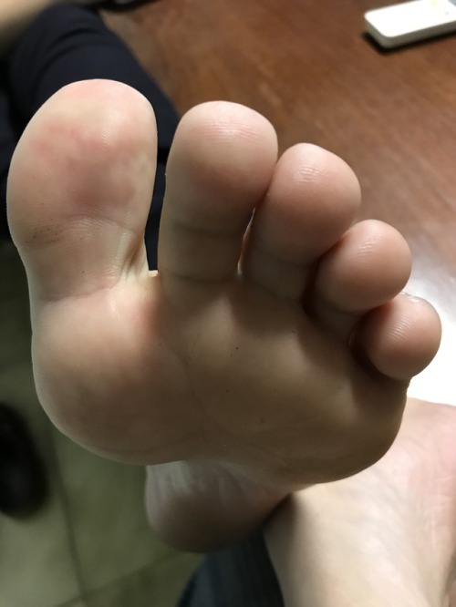 I go nuts for female feet and soles