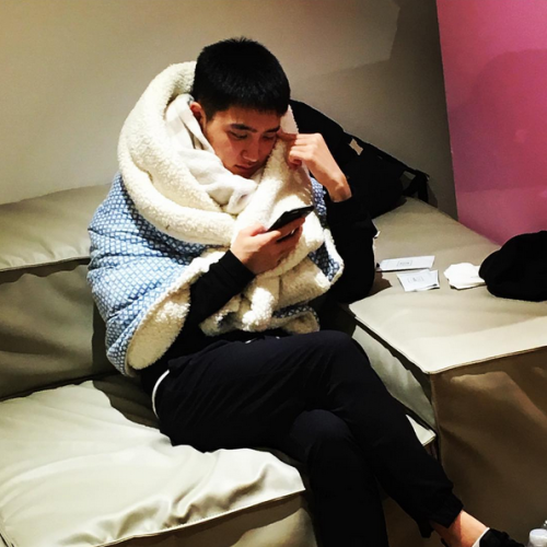 brbcrawlingtokorea:Kyungsoo and Sehun in oohsehun updates