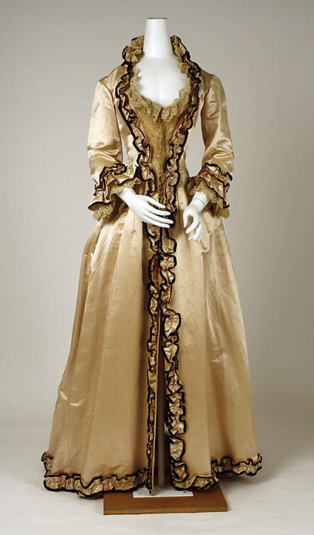 Tea Gown c.1880 MET - gdfalksen.com