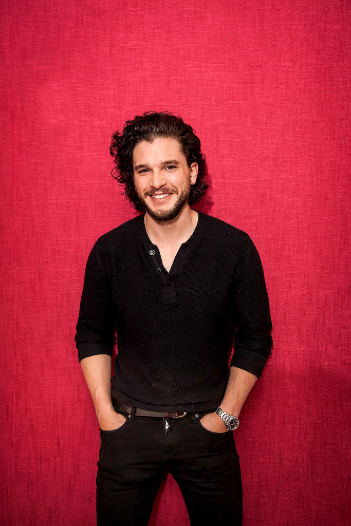 cast member of the month kit harington