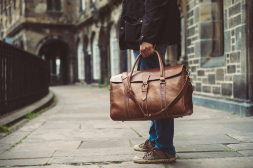 stuffguyswant:Stunning Handmade Leather BagsA group of three...