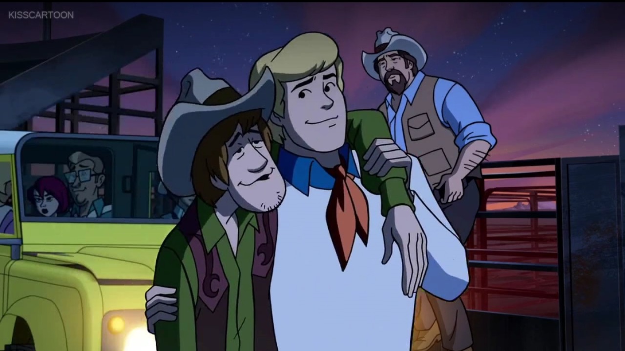 I wish someone looked at me like how Fred looks at Shaggy. 