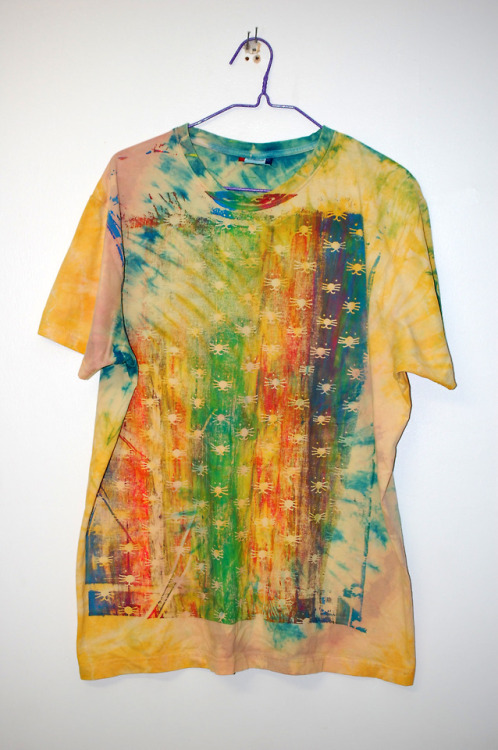 Made some funki tie-dye tees too ~~ only a few of these...