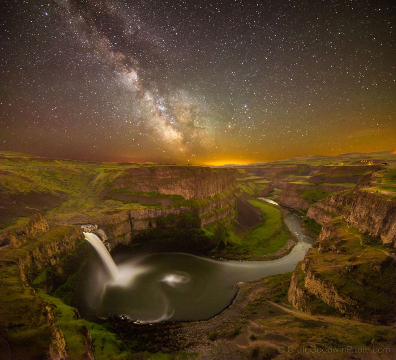 Top Shot: Stars Glow, Waters Flow Top Shot... -- Editors' Spotlight ...