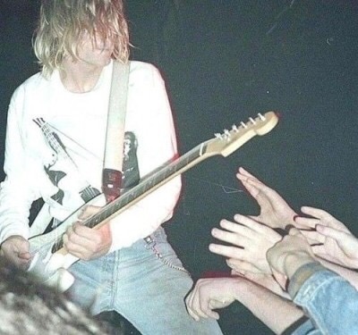 aesthetics aesthetic grunge edgy urban indie hipster scene emo punk gothic goth rock metal alternative kurt cobain nirvana live grunge style denim jeans 90s quitar urbanphotography
