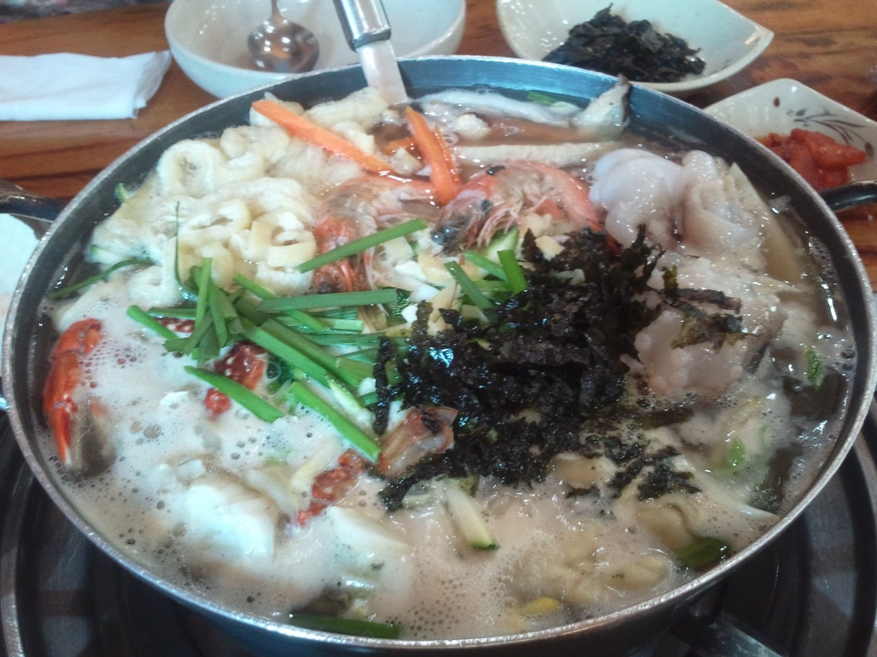 Korea - Canada 베니 + 며니 — Hier eine typisch koreanische Suppe mit...