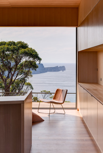 Three Capes Track Lodges / Andrew Burns Architectureph: