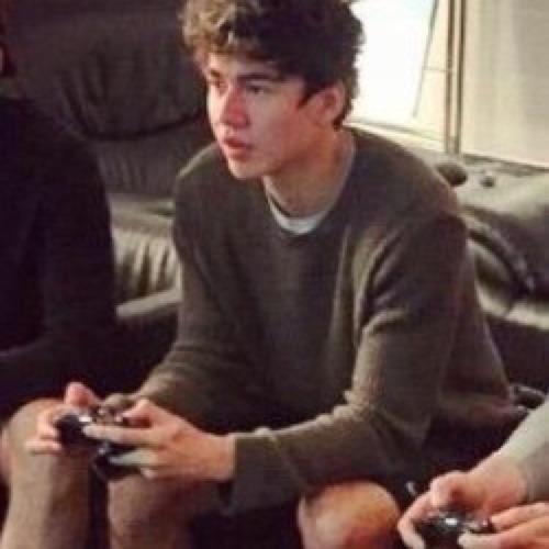 chanelhood:boyfriend!Calum