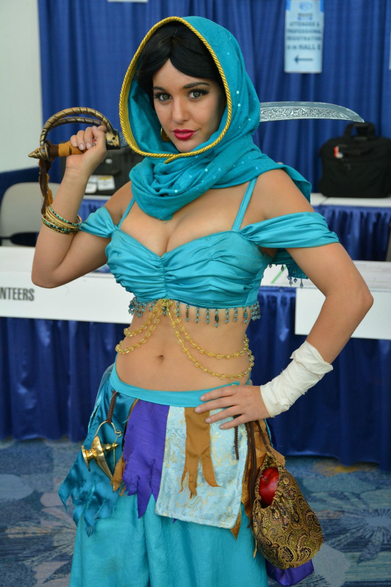 Asian cosplay babe doing the sixtynine