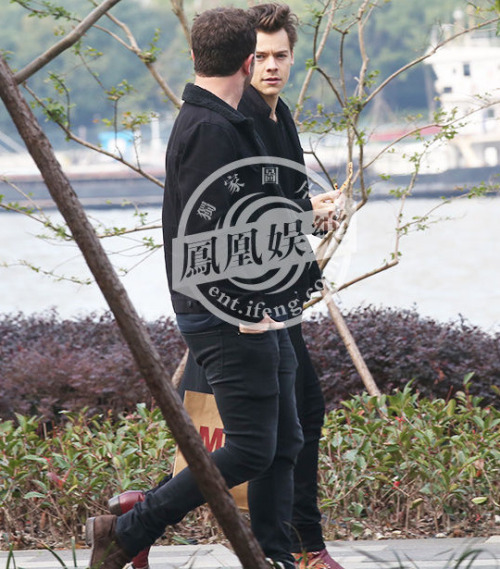 thedailystyles:Harry and Jeff in Shanghai (via Phoenix)